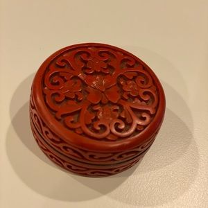 Vintage mid century Cinnabar round box